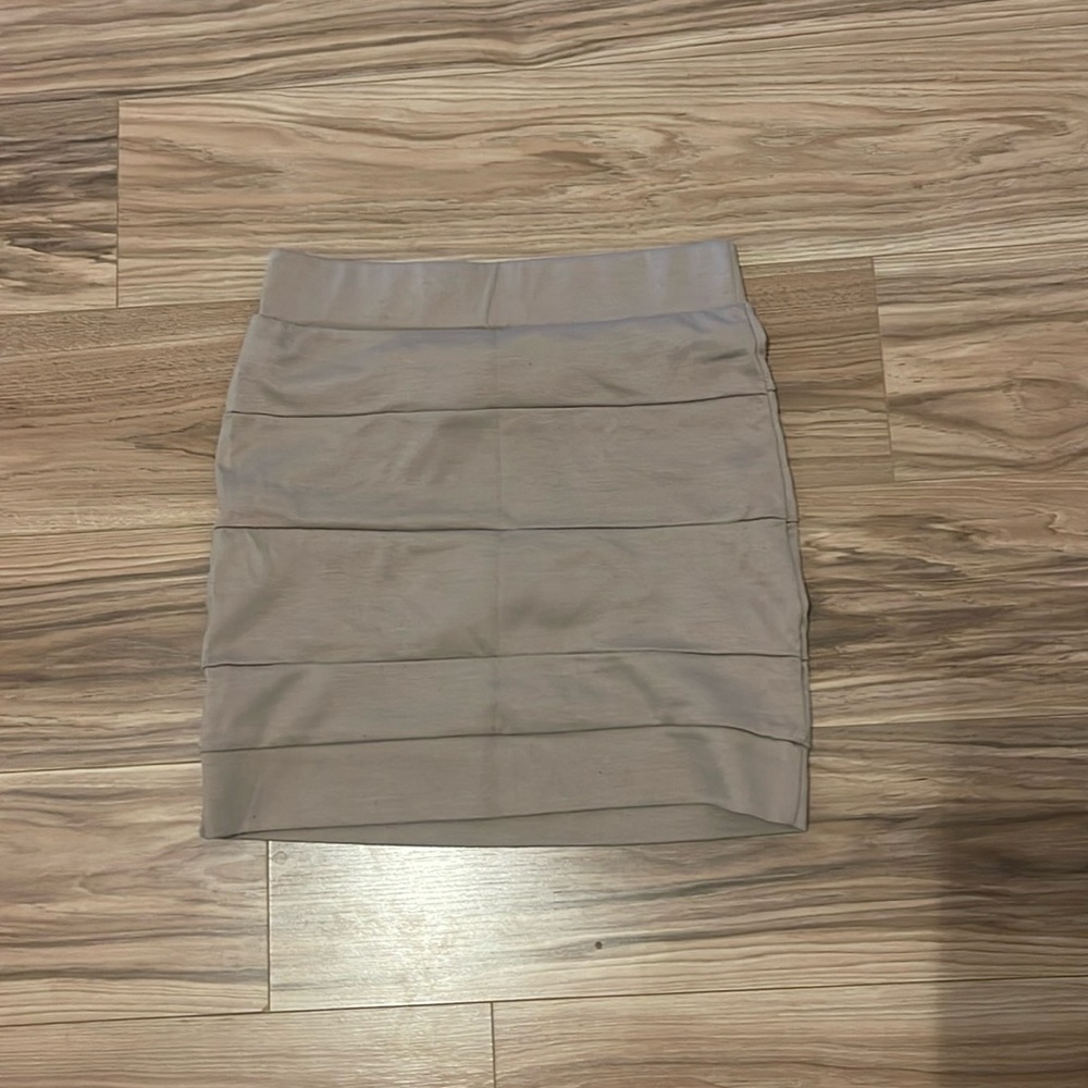 Bodycon ribbed skirt